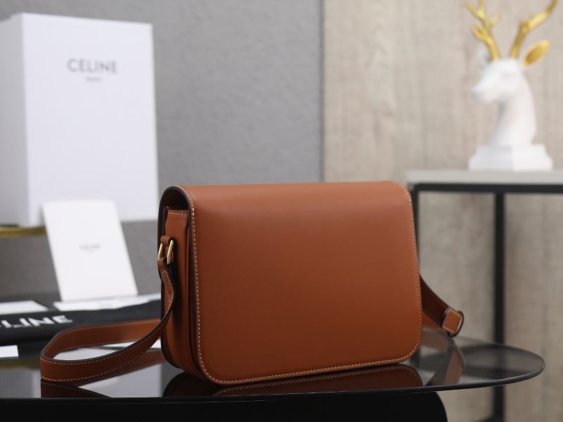 Ce1i*e triomphe bags